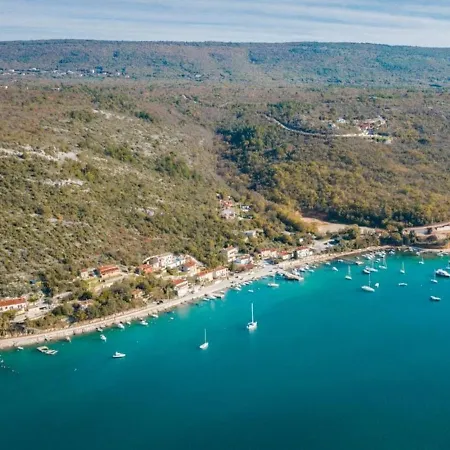 Apartment Sverko 2 By Interhome