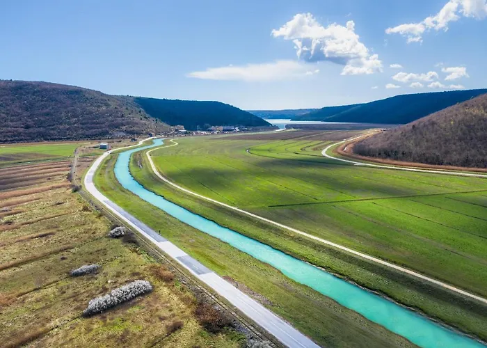 Sverko 2 By Interhome Lägenhet