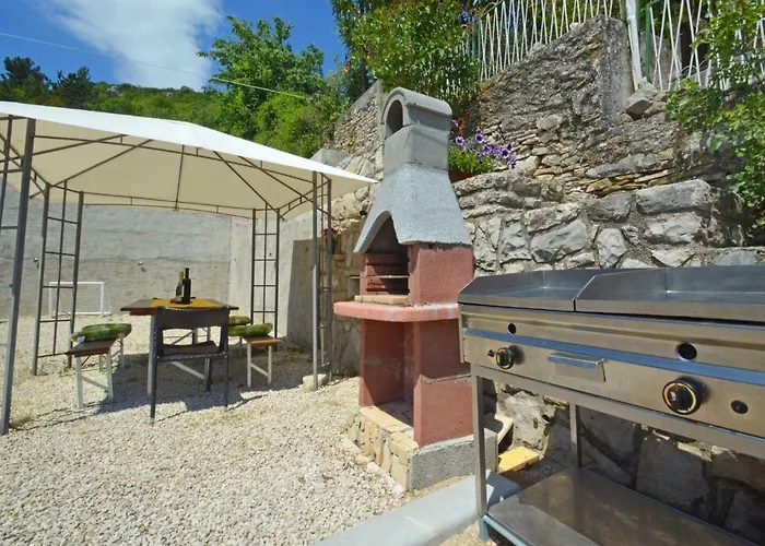 Sverko 2 By Interhome